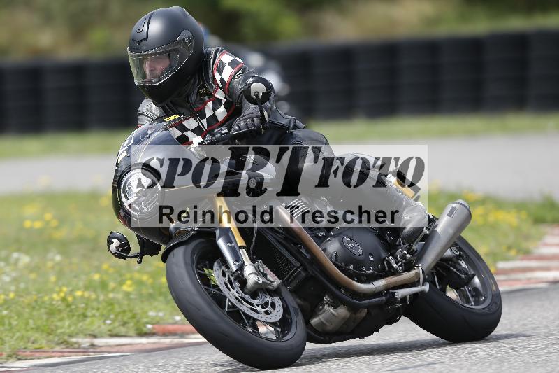 /37 28.07.2025 Dunlop Ride und Test Day ADR/Trackday Erfahren gelb Trackday schnell  rot/48